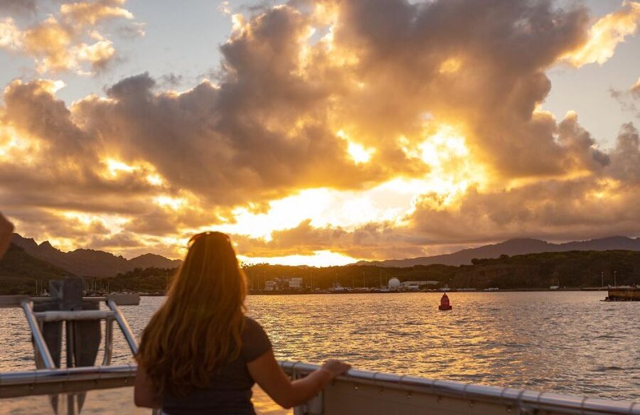 Kauai: Catamaran Sunset Cruise - Returning through Nawiliwili Bay