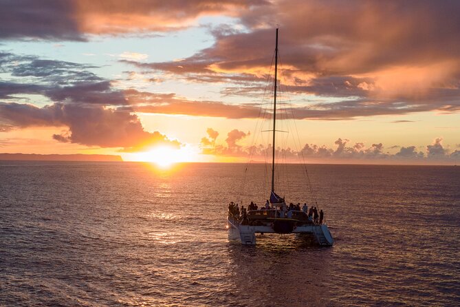 Kauai: Leila Na Pali Sunset Dinner Sail - Four hours beside the Na Pali Coast
