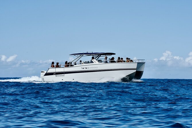 Kauai: Na Pali Coast Power Catamaran - Why the Nā Pali Coast looks best from the water