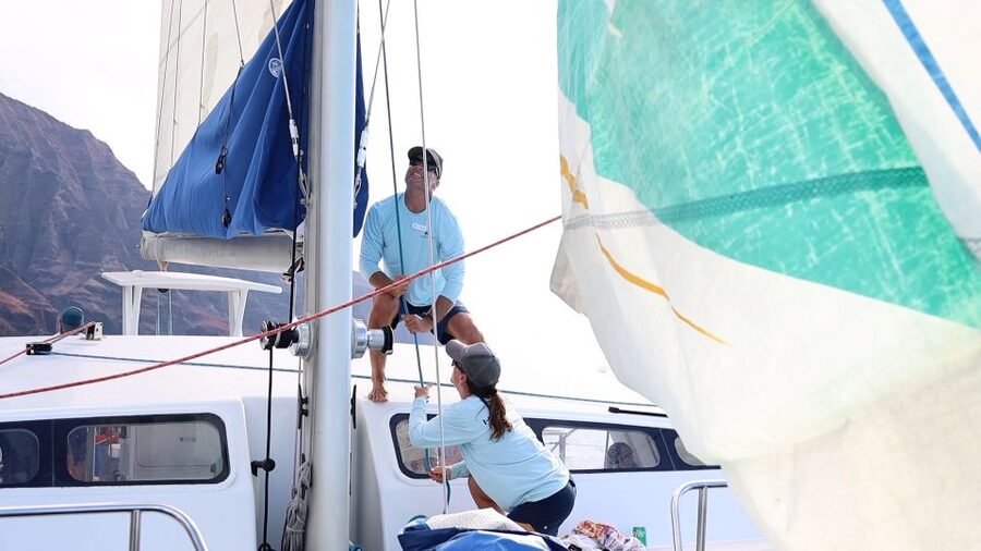 Kauai: Napali Coast Sunset Sailboat Tour with Dinner - Should You Book the Holo Holo Sunset Sail?