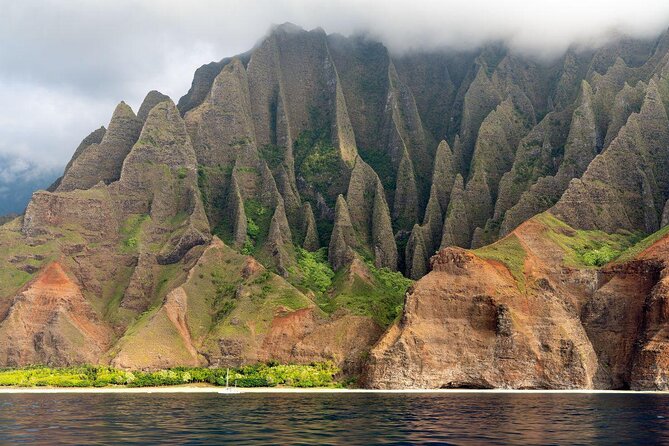 Kauai’s Na Pali Coast Snorkel and Sail Tour - Key points to know before you book