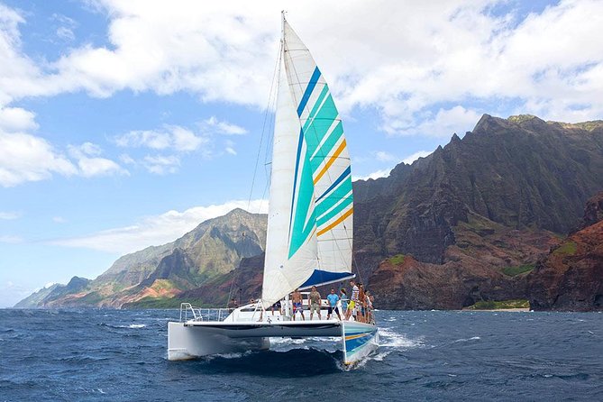 Kauai’s Na Pali Coast Snorkel and Sail Tour - Breakfast first, then the open ocean