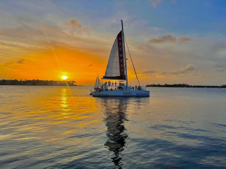 Key West: Sunset Sailing Trip with Open Bar, Food and Music - Food that works as light supper