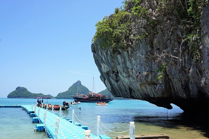 Koh Samui to Angthong Marine Park Cruise Tour By Red Baron Chinese Sailboat - Lunch on board and the food service