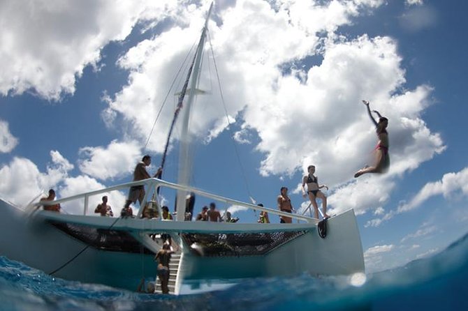 Kona Luxury Catamaran Yacht Snorkel & Sail - Snorkeling equipment and time in the water