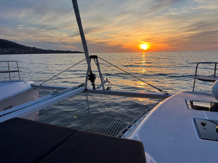 L'Île-Rousse, Corsica Catamaran Excursion: Agriates Sunset Aperitif - A relaxed catamaran with room to spread out