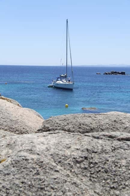La Maddalena: daily sailing tour archipelago La Maddalena - Setting sail from Palau or La Maddalena