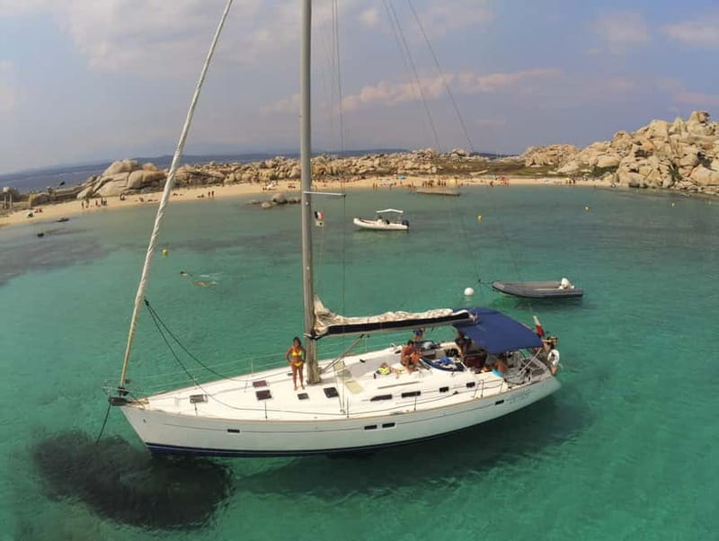 La Maddalena: daily sailing tour archipelago La Maddalena - Spargi: white sand and swimming time
