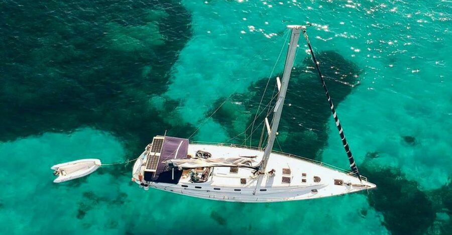 La Maddalena: Full-Day Sailing Trip - Comfort, Space, and the Small-Group Advantage