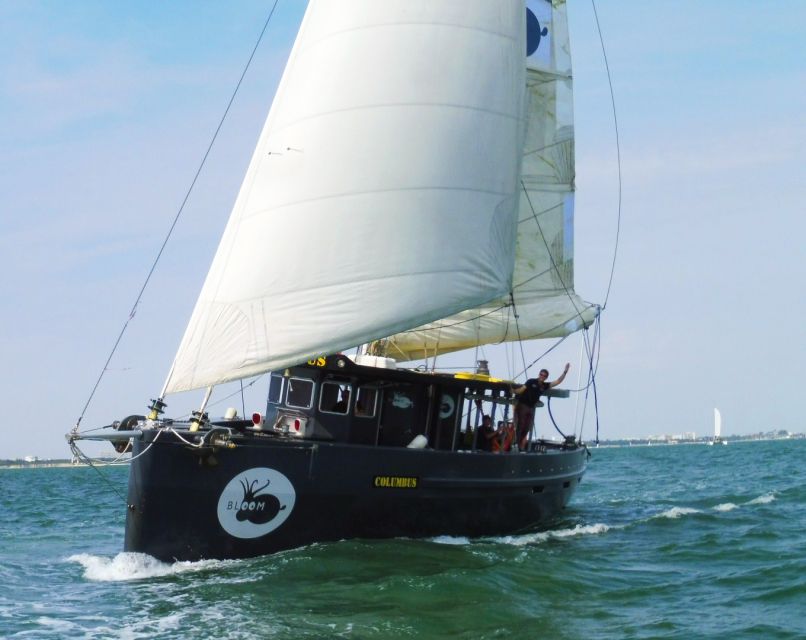 La Rochelle: Sailing Cruise - The quietest part begins when the engines stop
