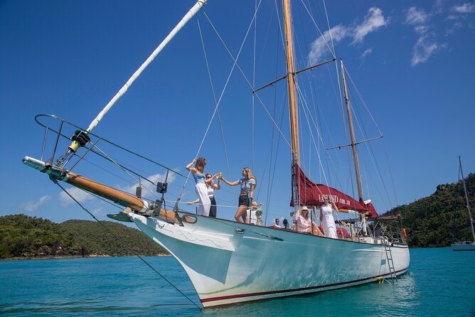 Lady Enid Sailing to Hook Island Cultural Site & Snorkelling - Nara Inlet and the Ngaro Cultural Site