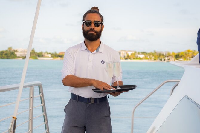 Lady Grace Signature Catamaran Sunset Sail from Ritz-Carlton - The open bar is a real part of the value