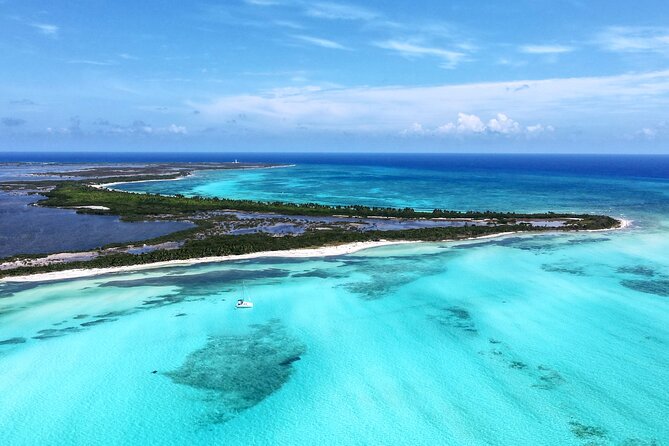 Lagoon 39ft Private Catamaran 5hr - El Cielo Full Experience - Who gets the best value from this charter