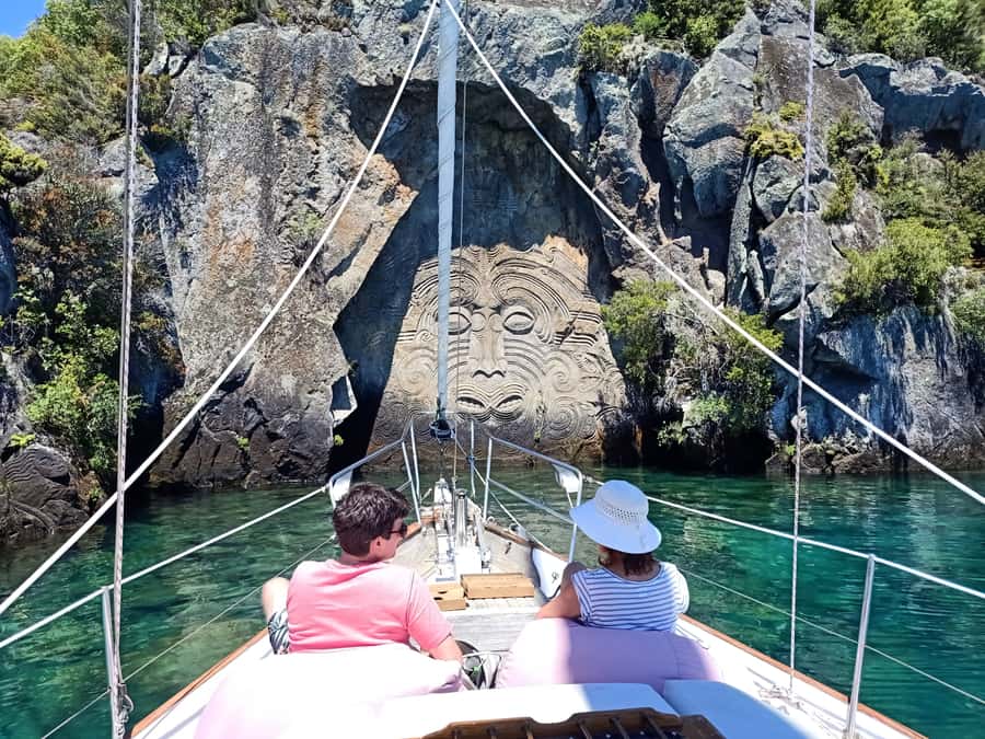 Lake Taupo: Classical Sailing to the Māori Rock Carvings - Is $35 good value for 150 minutes?
