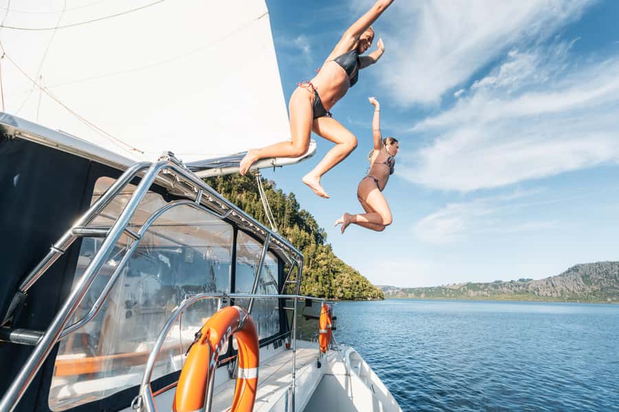 Lake Taupo: Luxury Sailing Catamaran to Māori Rock Carvings - Weather, comfort, and who should book