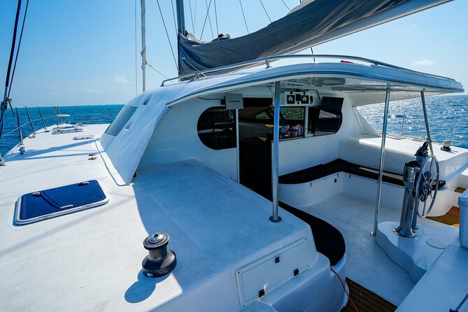 Laura Catamaran Private Tour to Isla Mujeres - Key points at a glance