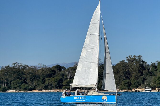 Lérins Islands Sailing Discovery, snorkeling and paddle SUP - Setting out from Antibes toward the Lérins Islands