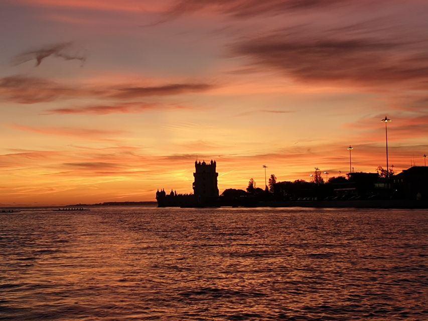 Lisbon: Champagne Sailing Tours - Choosing the best time and judging the $58 price