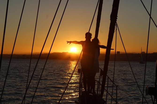 Lisbon: Daylight or Sunset on a Vintage Sailboat - Praça do Comércio and Lisbon’s old center