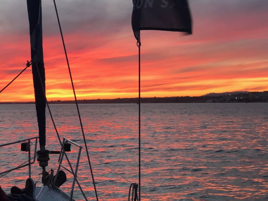 Lisbon: Enjoy a Sunset or Night Tagus River Sailboat Cruise - Why Lisbon looks different from the Tagus