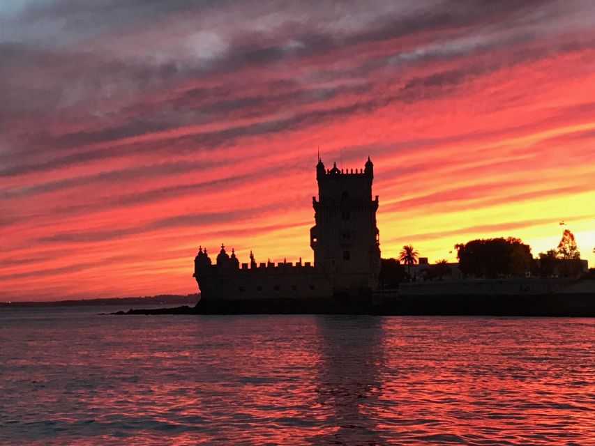 Lisbon: Enjoy a Sunset or Night Tagus River Sailboat Cruise - The best photo stop: Belém Tower