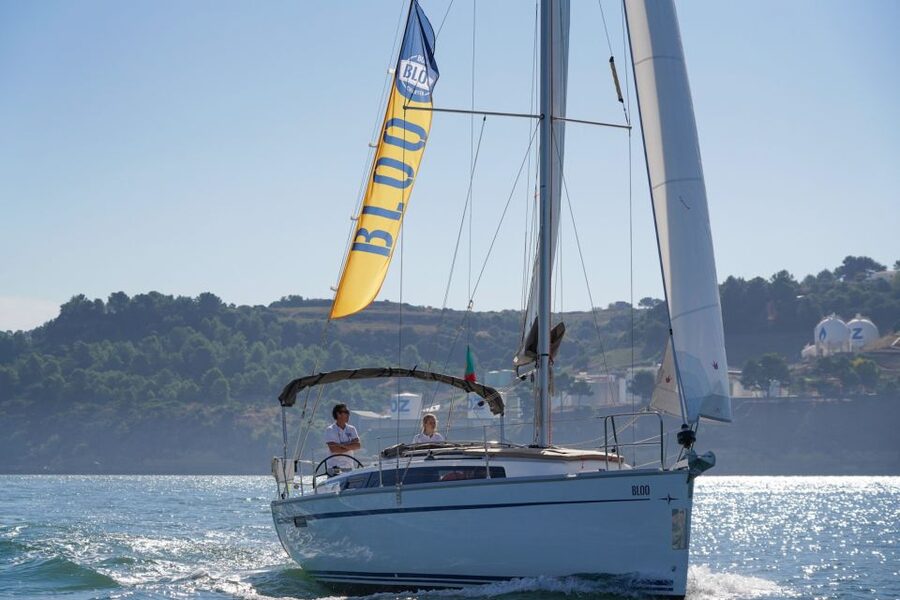 Lisbon: Luxury Private Sailing Boat Cruise on River Tagus - What the private format is worth