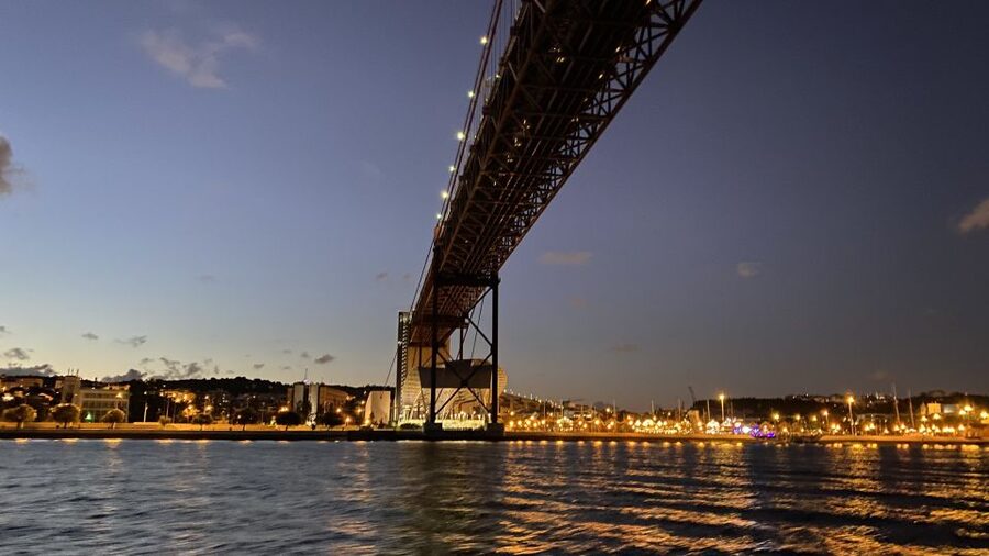 Lisbon: Luxury Sailboat Cruise at Night - Belém Tower and the Monument to the Discoveries