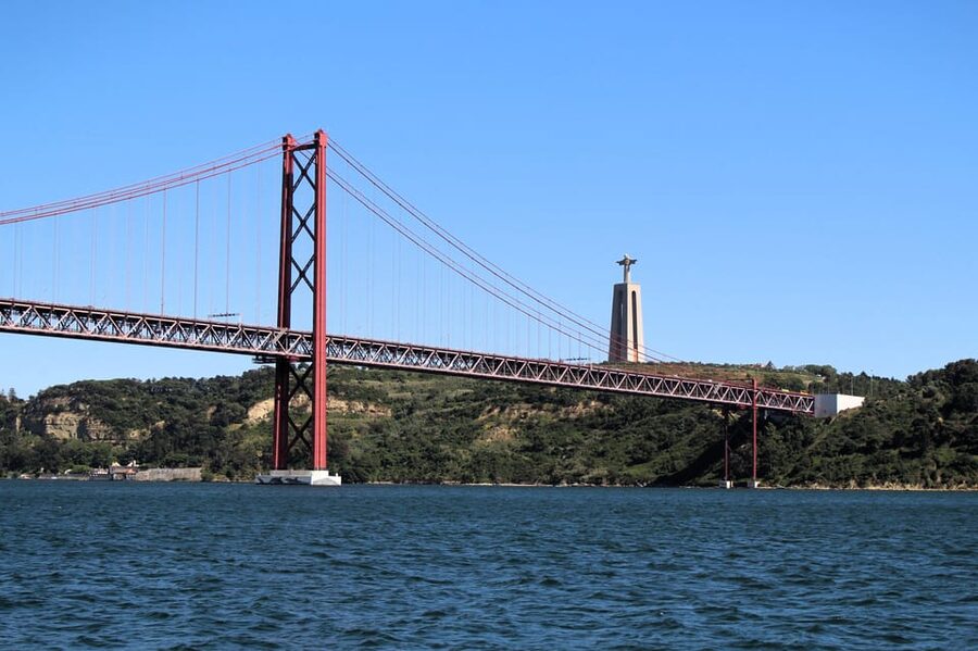 Lisbon On a Sailboat - Cultural Facts and Sailing Experience - Is $58 a fair price?