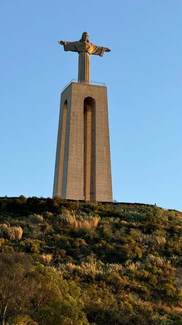 Lisbon On a Sailboat - Cultural Facts and Sailing Experience - Belém’s monuments from the water