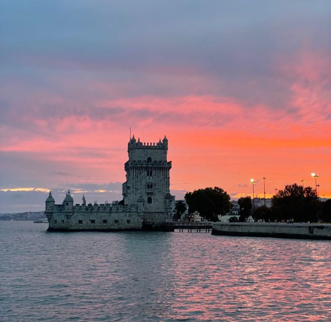 Lisbon: Private Luxury Catamaran Tour with Welcome Drink - Music, drinks, and catering are part of the planning