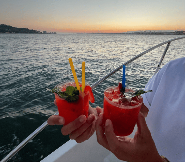Lisbon: Private Luxury Catamaran Tour with Welcome Drink - Comfort, access, and what to wear