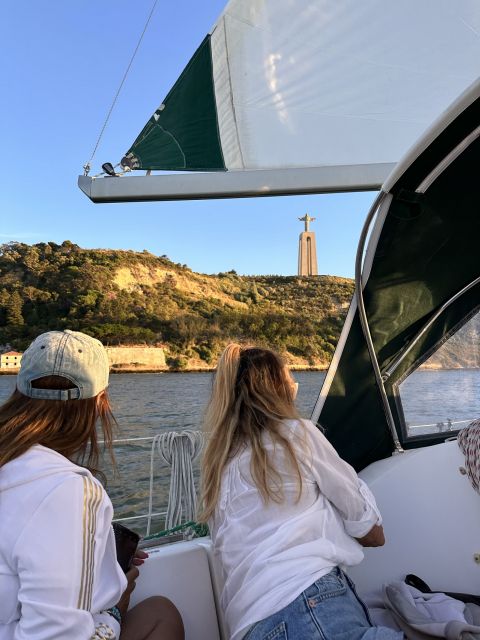 Lisbon: Private sailboat tours on Tagus River - Cristo Rei at sunset