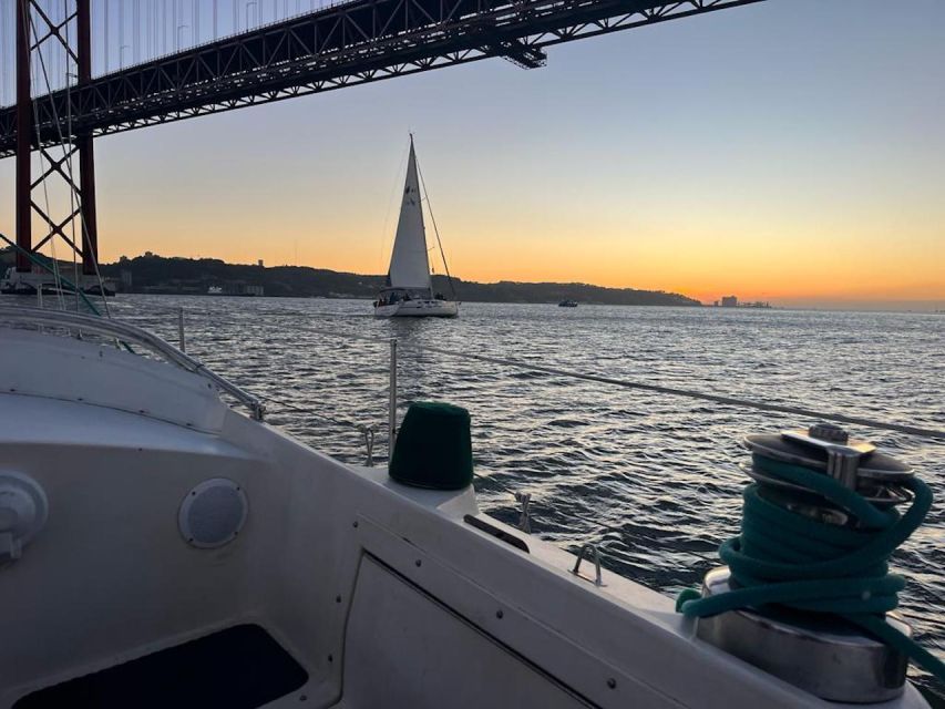 Lisbon: Private Sailing City & Sunset Tour - Key points worth knowing