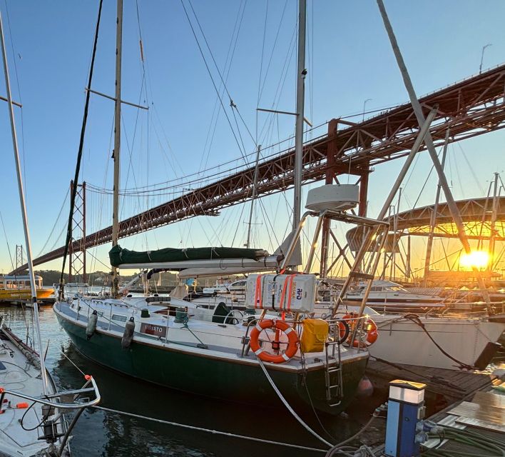 Lisbon: Private Sailing City & Sunset Tour - Sailing west through Belém