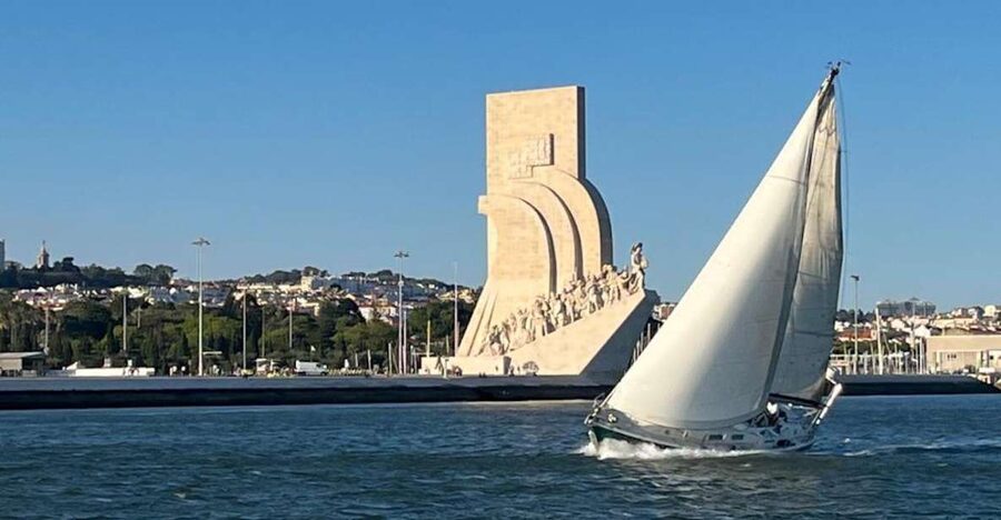 Lisbon: Private Sailing City & Sunset Tour - Reading the monuments from the water
