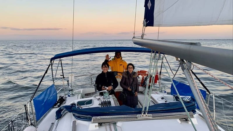 Lisbon: Private Sailing Experience with Locals - Carcavelos Beach and Estoril by boat