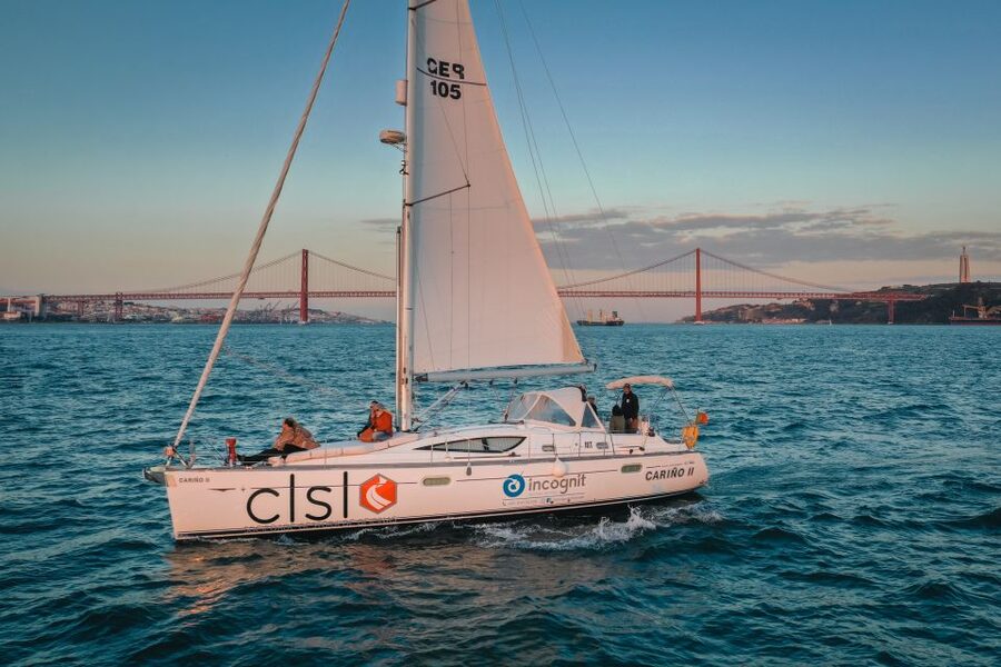Lisbon: Private Tagus River Yacht Tour - Christ the King from across the water