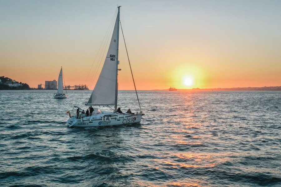 Lisbon: Private Tagus River Yacht Tour - Lisbon looks different from the Tagus