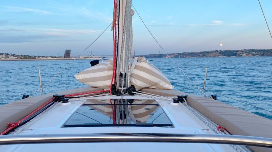 Lisbon: Sailboat Beach Tour - Leaving Lisbon from Doca do Bom Sucesso
