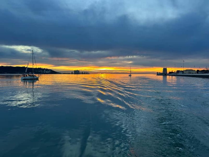 Lisbon: Sailing Boat Tour with Drinks & Pastel de Nata - Quick reasons to consider this sailing