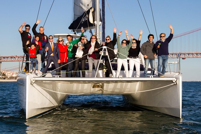 Lisbon: Sunset Cruise With Drinks on Spacious Yacht - The opening views: Alfama, the Pantheon, and central Lisbon
