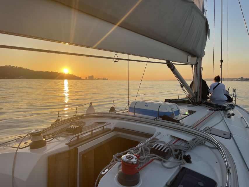Lisbon: Sunset Sailing Boat Cruise with Wine - Meeting the boat at Doca de Santo Amaro