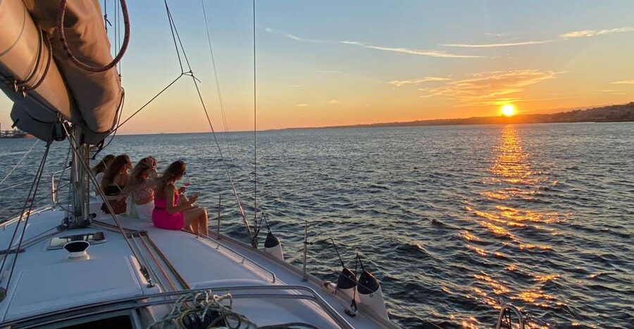 Lisbon: Tagus River Sailboat City Cruise - Seeing Lisbon from the Tagus instead of the pavement