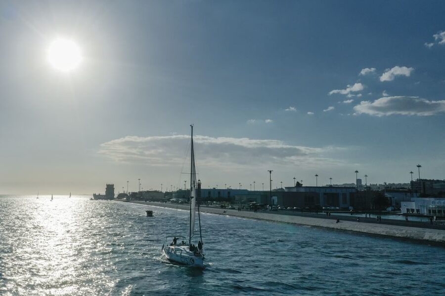 Lisbon: Tagus River Sailboat Tour - Setting out from Alcântara and Doca do Espanhol