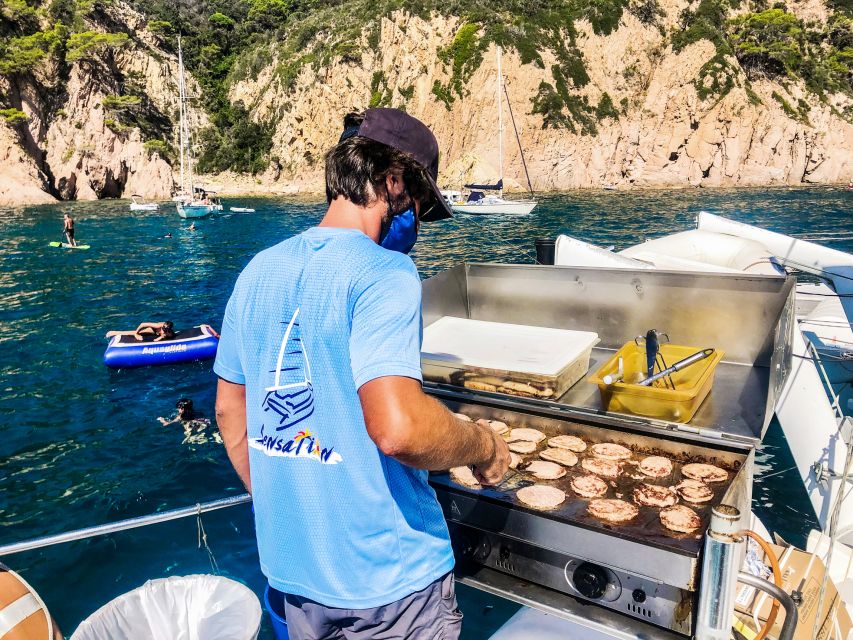 Lloret de Mar: Catamaran Sailing Cruise with BBQ and Drinks - What the BBQ and drinks are really like