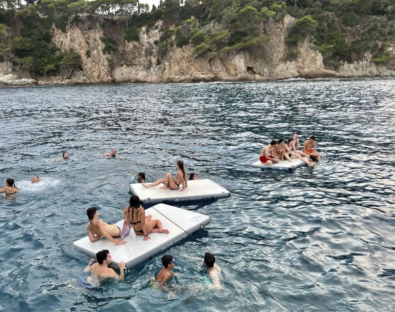 Lloret de Mar: Sunset Catamaran Cruise with DJ and Drinks - Who should book this catamaran cruise?