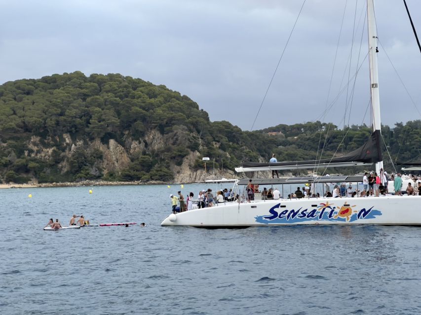 Lloret de Mar: Sunset Catamaran Cruise with DJ and Drinks - FAQ