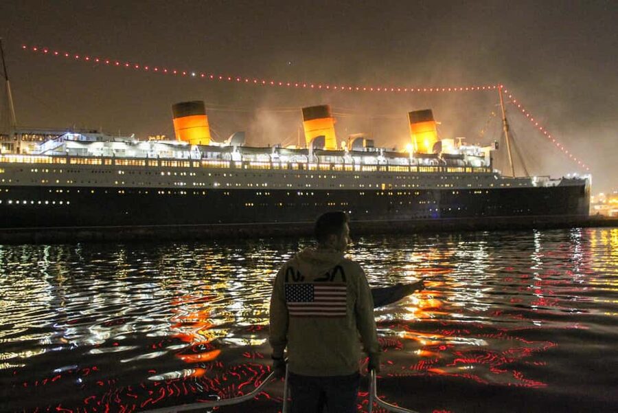 Long Beach: Private Night Yacht Cruise With City Lights - What this Long Beach cruise actually feels like