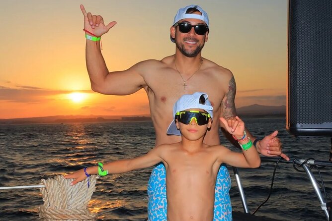 Los Cabos Catamaran Cruise with Open Bar & Light Snack - Choosing the 1:00 PM, 3-Hour Cruise