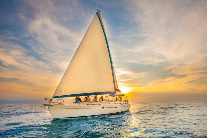Los Cabos Luxury Sunset Sail with Light Appetizers and Open Bar - Crew service and the small-group advantage